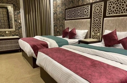 Qasr an-Nil Bed & Breakfast | PRIVATE LUXURY TWIN ROOM with amazing view in heart of downtown cairo.WI-FI