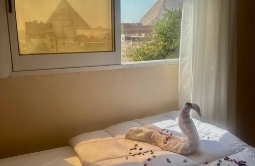 Giza Bed & Breakfast | Pyramids Express View Inn