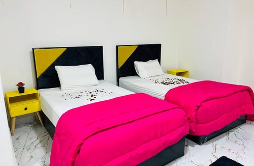 Kafrat al Jabal Hotel | Pyramids Family view Inn