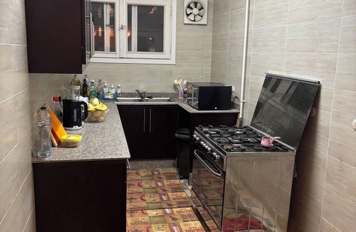 Qasr an-Nil Apartment | Quiet Spacious Room. Garden City, 2 Min to Nile