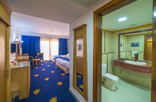 Al Haram Hotel | Regency pyramids view hotel