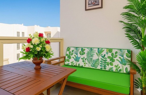 Al-Manasrah Ski Chalet | Relax in a Cozy and Private Beachside Chalet