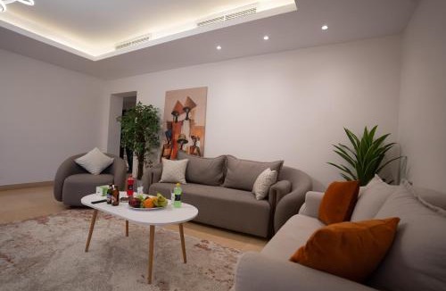 New Cairo Apartment | RICH HOME 2BR with Garden