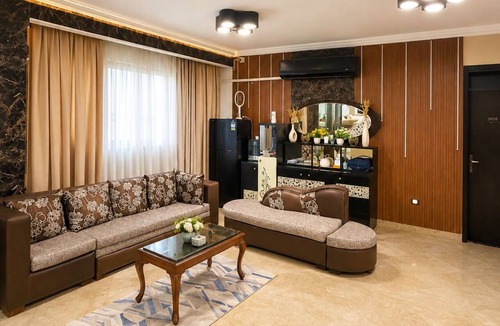 New Cairo Hotel | Room in a Luxury Villa-New Cairo