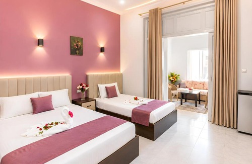 Qasr an-Nil Hotel | Royal Hostgram and Suites