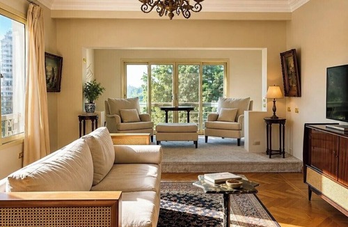 Al Duqqi Apartment | Royal Retreat in Dokki Spacious with Nile View