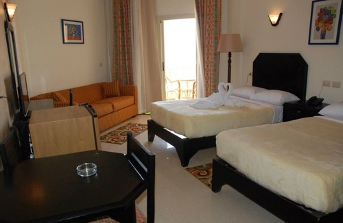 Ad-Dukhaylah Hotel | Royal Sea View
