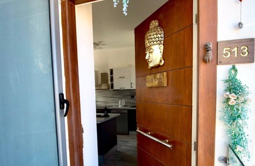 Dahar Apartment | Sea View Suite Sleeps 2 with Parking