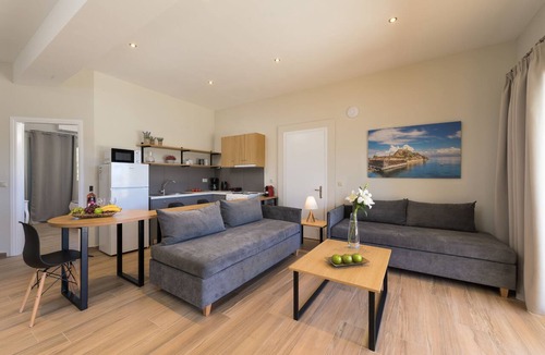 Dassia Apartment | Senses Suite Tessera: Luxury, renovated Apartment in Corfu