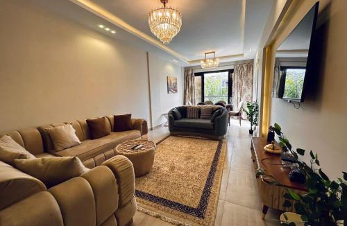 New Cairo Apartment | Serene City Stay next to the AUC, New Cairo
