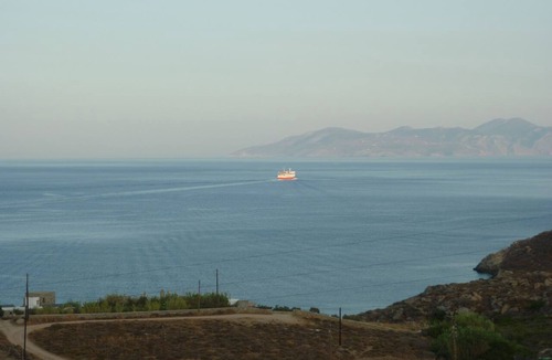 Serifos House | Serifos The Writer's Home, an off grid treat, 3min walk down to the beach Karavi