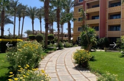 Al Mamsha El Seyahi House | Share pool and private beach in the heart of Hurghada city
