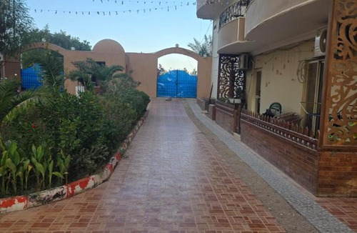 Al Mamsha El Seyahi Apartment | Sky Gandoul