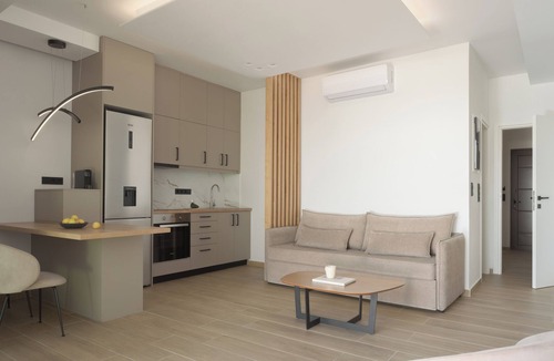 Koutouloufari Apartment | Sofia's Modern Apartment 2, 15 minutes walk from Chersonisos center