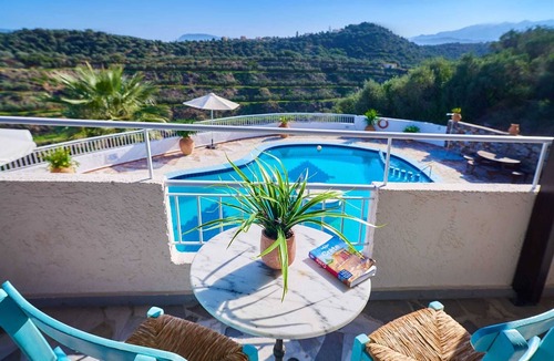 Stalos Villa | Sophia Villa Stalos: spacious, quiet villa w/sea and mountain view