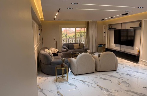 Giza Apartment | Spacious Family Apartment in Giza Near Pyramids