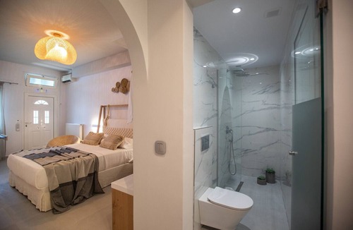Frourion Apartment | Studio 2. Luxury on the beach!