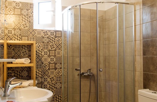 Palekastro Apartment | Studio Romantique en Centre-ville, à 5 Minutes de la Plage!