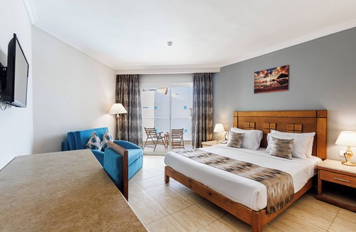 Al Ahyaa Resort | SUNRISE Solara Aqua park Resort