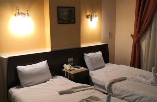 Luxor Hotel | Susanna