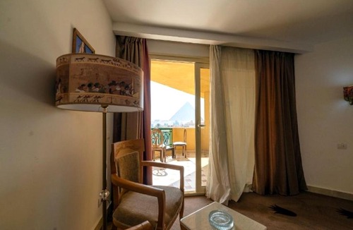 Al Haram Hotel | Tut pyramids view Hotel