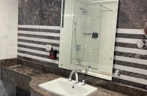 Cairo Apartment | VESTA - Executive Suite - 2BR - Partial Nile View