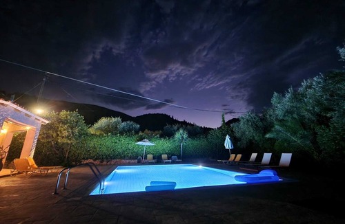 Lithakia Villa | Villa Iliaktida - Private Pool, Garden, Outdoor Kitchen & BBQ