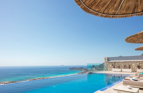 Limeniskos Villa | Villa Peonia: Breathtaking View!