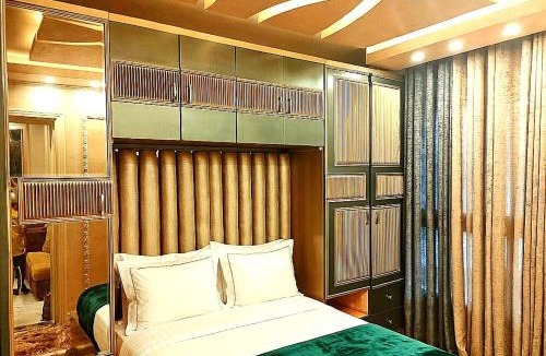 Al-Manasrah Ski Chalet | Your Coastal Retreat Starts Here Porto Said Chalets