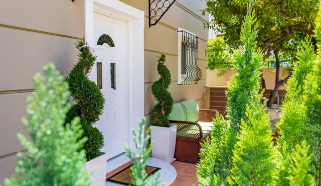 2 Bedroom Villa in Galatas with a lovely garden in Chania