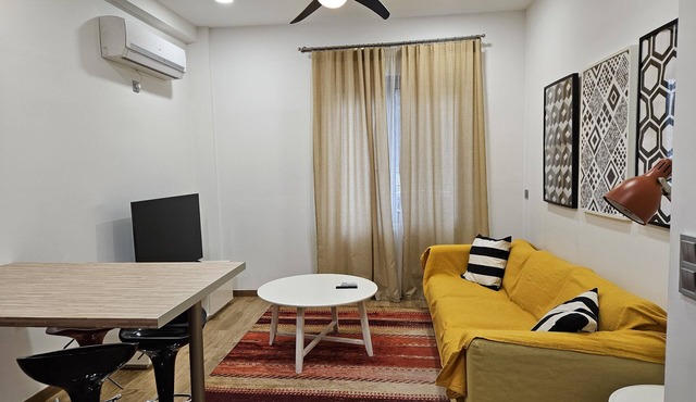 Academia by the Park - Flat 02 in Athina