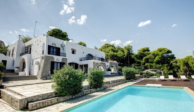 Aegean Villa Albatross in Theologos