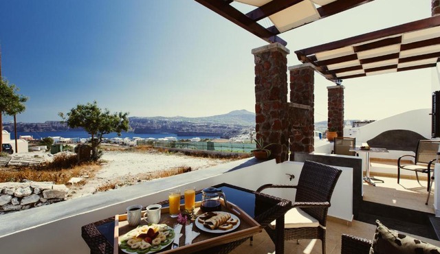 Aelia Suites in Akrotiri