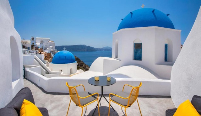Alexi's Place by Thireon in Oia