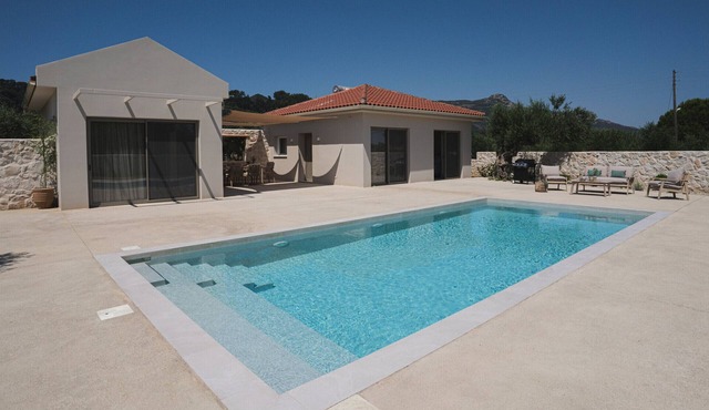 Alkinari Villa - 2 Bedrooms & Private Pool in Vasilikos