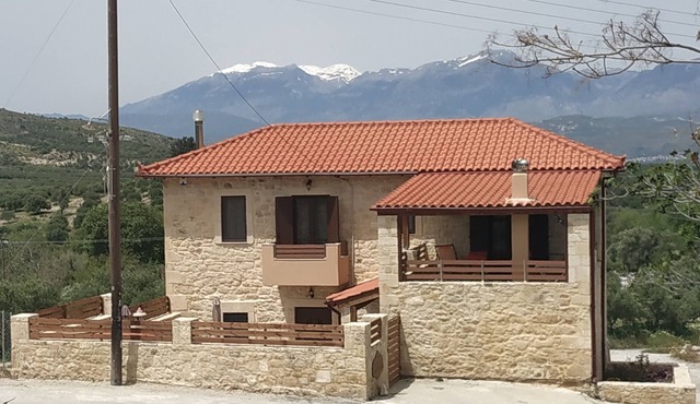 Amazing stone villa ,2 bedrooms, kitchen, Wc, Wifi, BBQ, garden, veranda,parking in Vasiliki