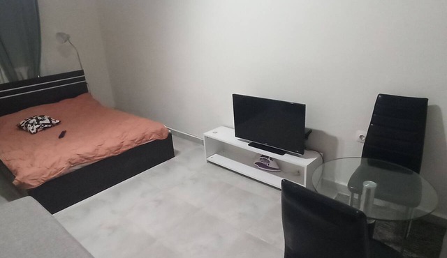 Amazing Studio 9 minutes wak from Center in Thessaloniki