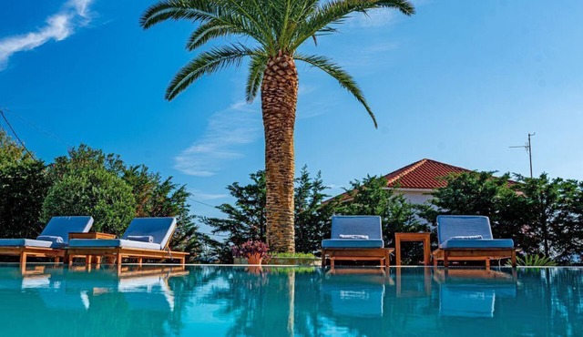 Amor Beach Villa 3 Bedrooms with huge pool, BBQ, near the beach. in Zakynthos