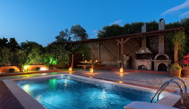 Antico Rosso Villa in Ialyssos