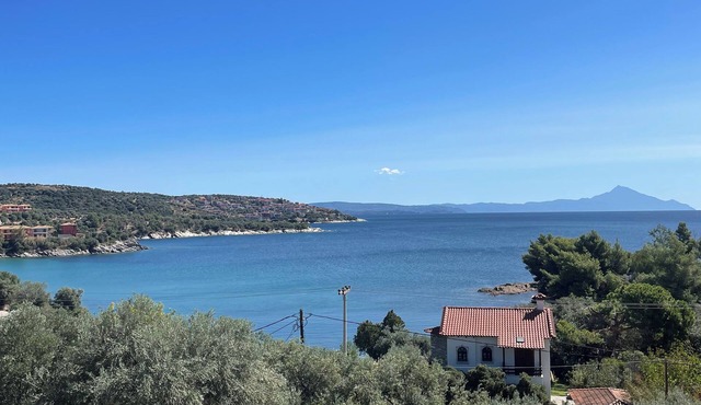 Apartment 40sqm with private beach family friendly and direct sea view in Agios Nikolaos