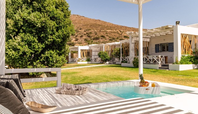 Apartment In A Hotel "Ow Andros Luxury Suites 1" with Mountain View, Private Terrace & Wi-Fi in Andros