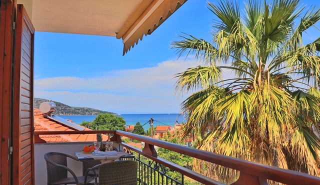 Apartment in front of Skala Potamias beach in Chrisi Akti