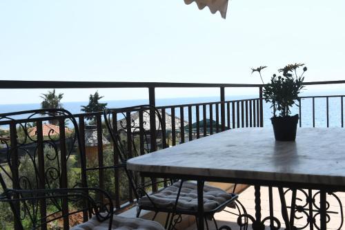 Apartment very close to the beach in Gerakini