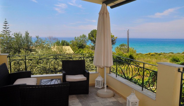 Beach houses in Corfu “Angelos” at Agios Gordios in Agios Gordios
