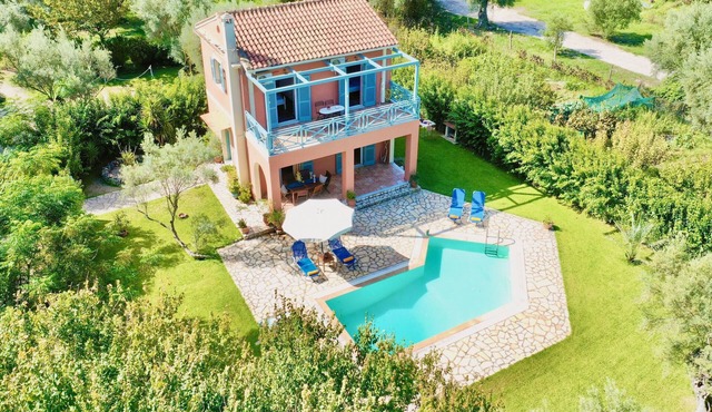 Beach Villa Simeoni with private pool in Lefkada