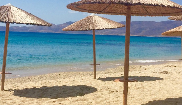BEACHFRONT APARTMENT 5MN TOWN CENTER ON FOOT in KARYSTOS