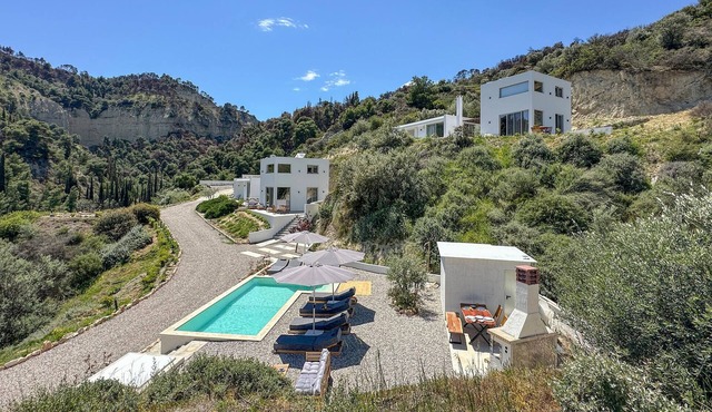 Beautiful home in Xylokastro with house sea view in Xylokastro