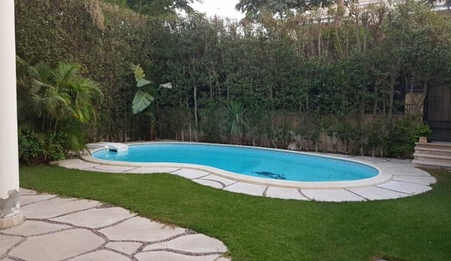 Beautiful Villa right in the middle of New Cairo, pet friendly in Cairo Governorate