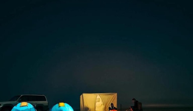 Bedouin Desert Camp with Safari Activities in Qaryat Ḩātim aţ Ţāʼī