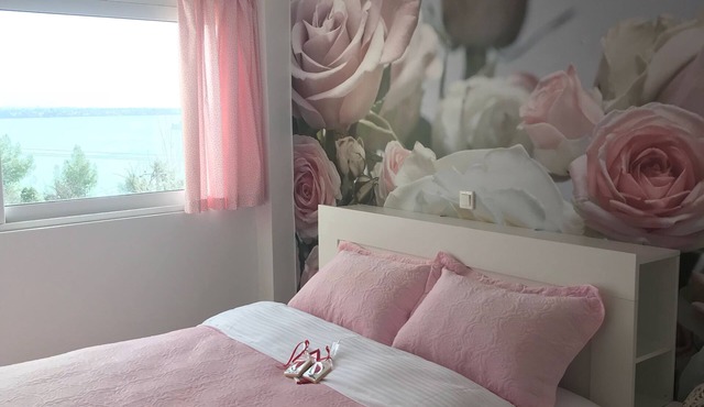Boutique Apartment of Chalkida by the sea for a family of 4 to maximum 5 people. in Χαλκίδα